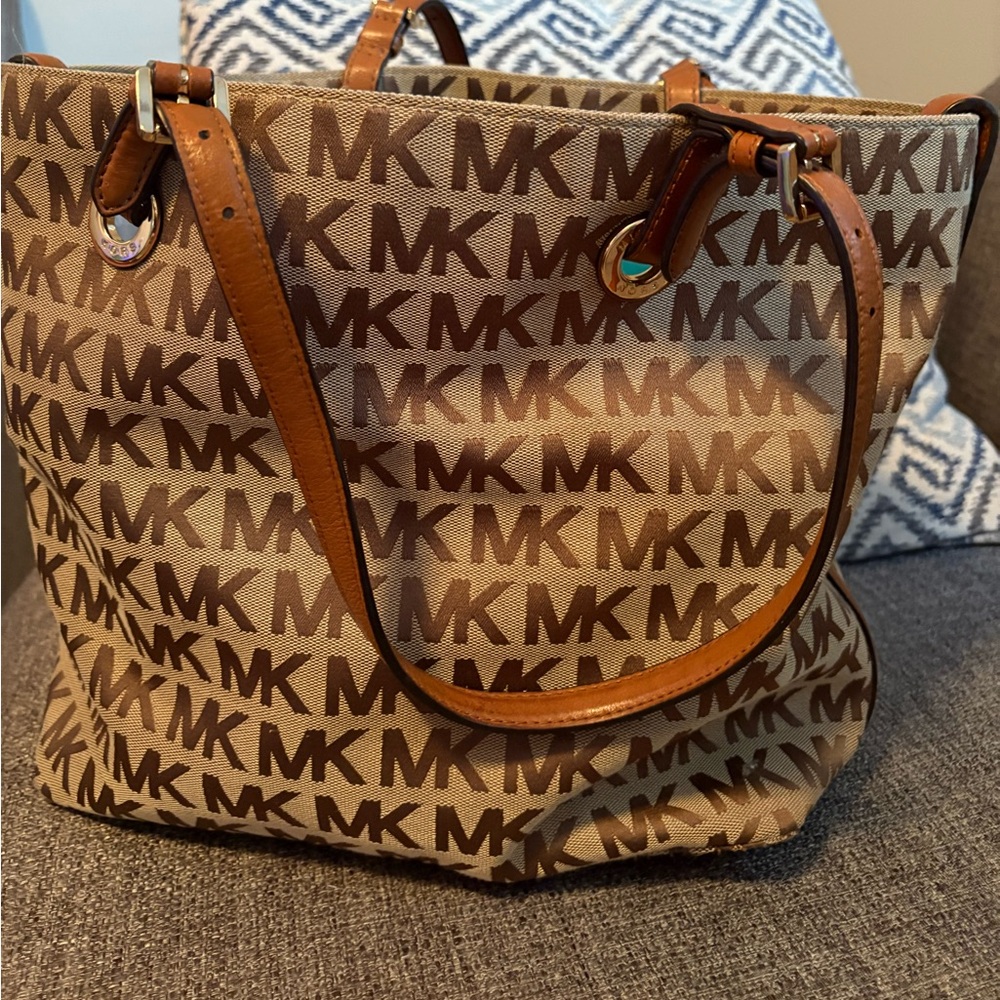 MK purse